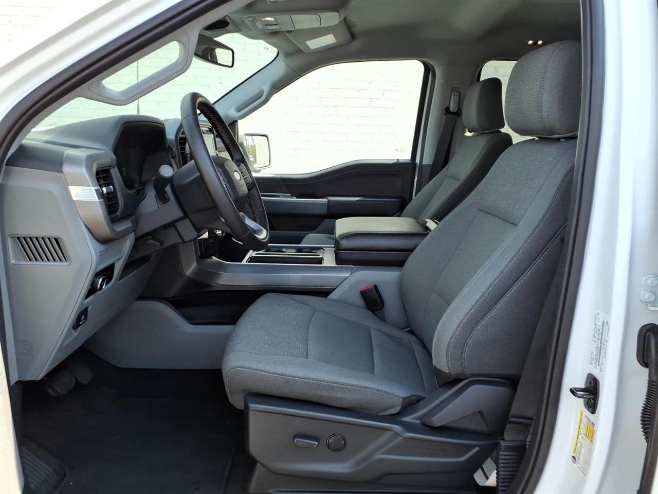 Ford F-150 XLT 2WD 2024