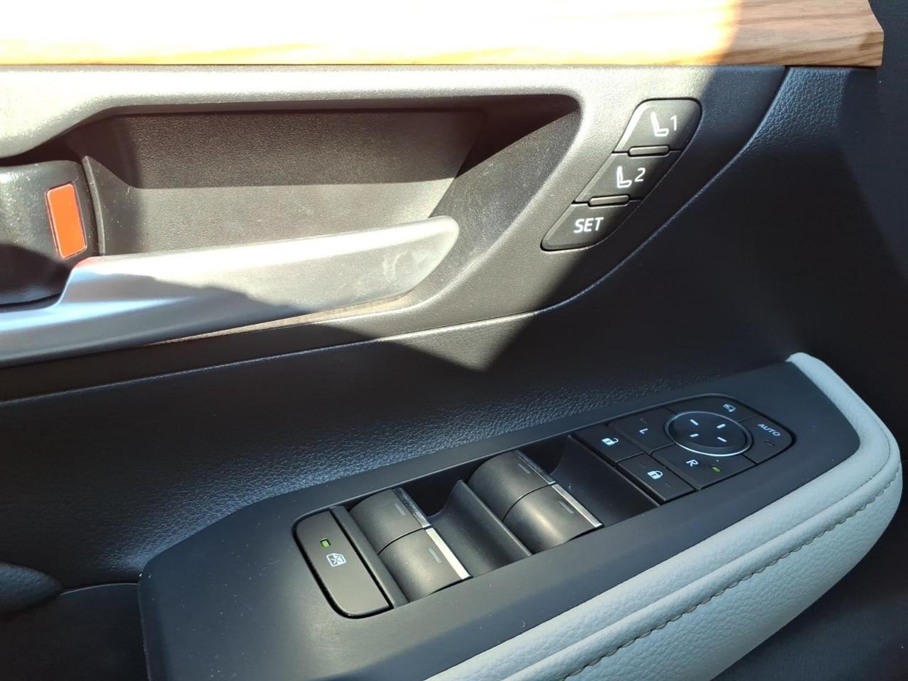 Toyota Grand Highlander Hybrid  2025