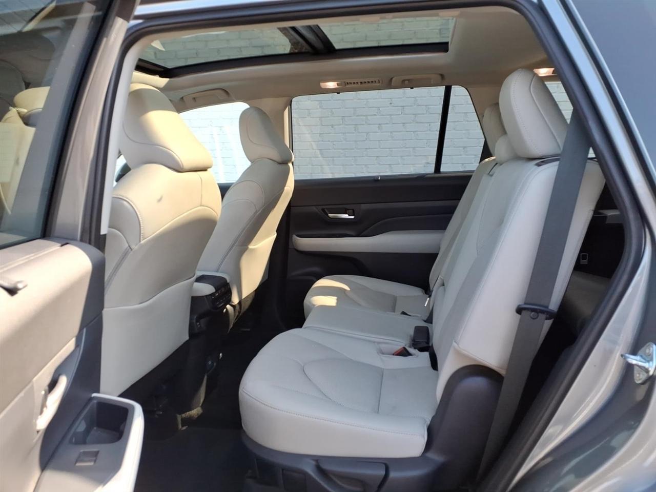 Toyota Grand Highlander Hybrid  2025