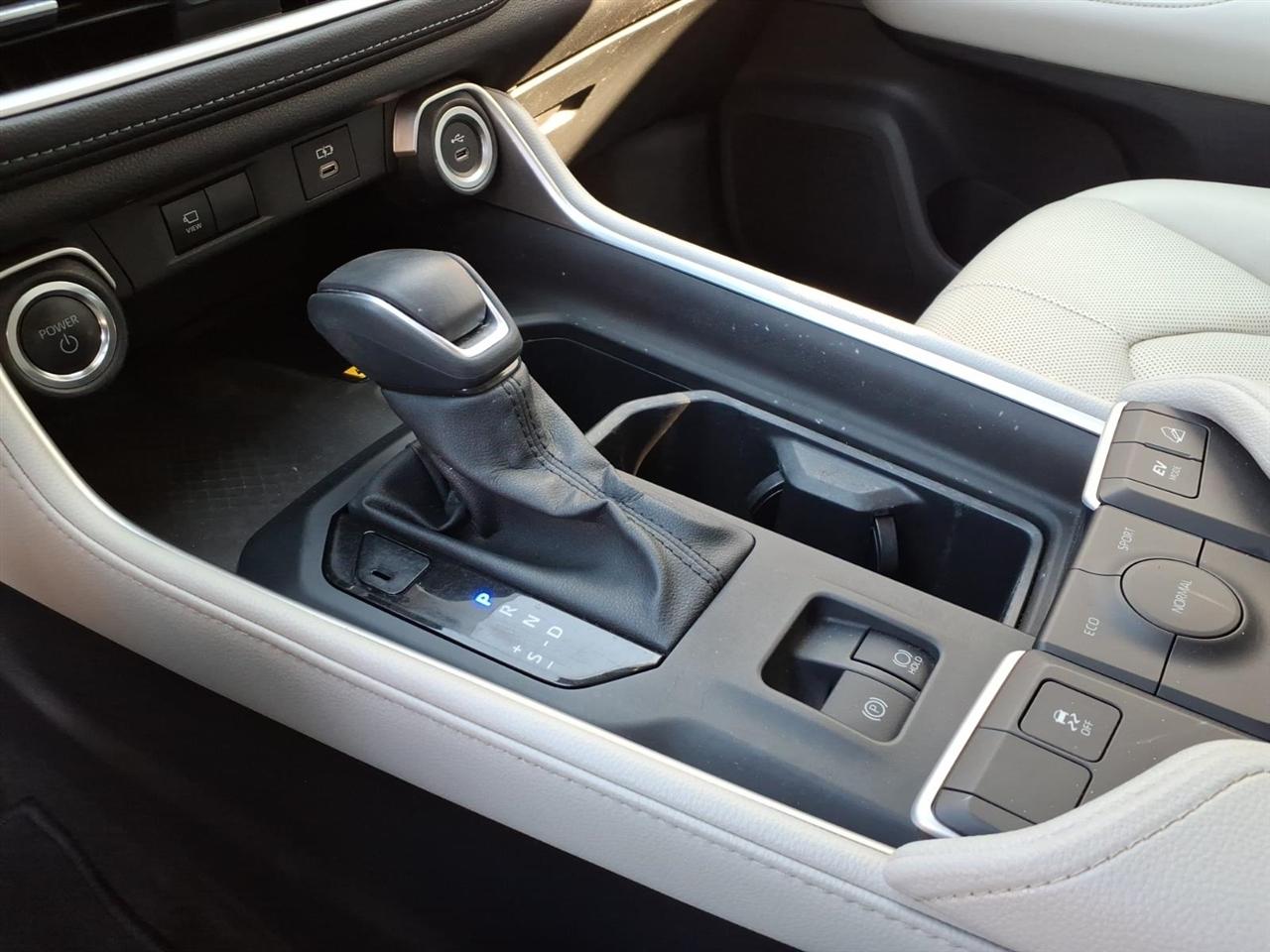 Toyota Grand Highlander Hybrid  2025