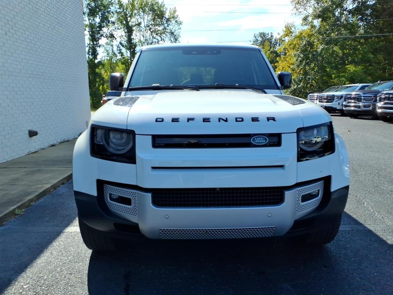 Land Rover Defender 110 P300 S 2025