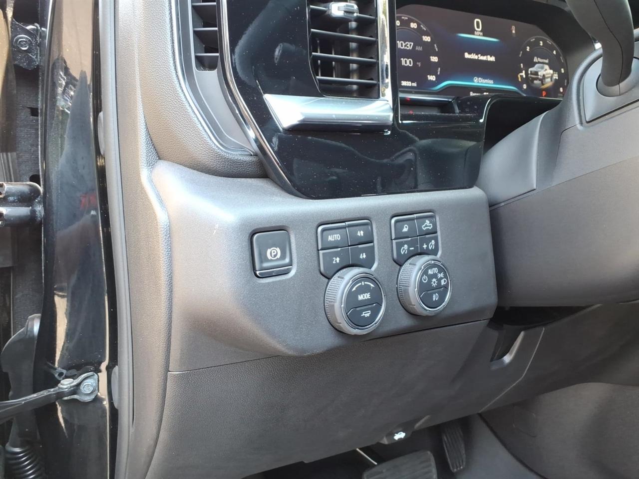 Chevrolet Silverado 1500  2025