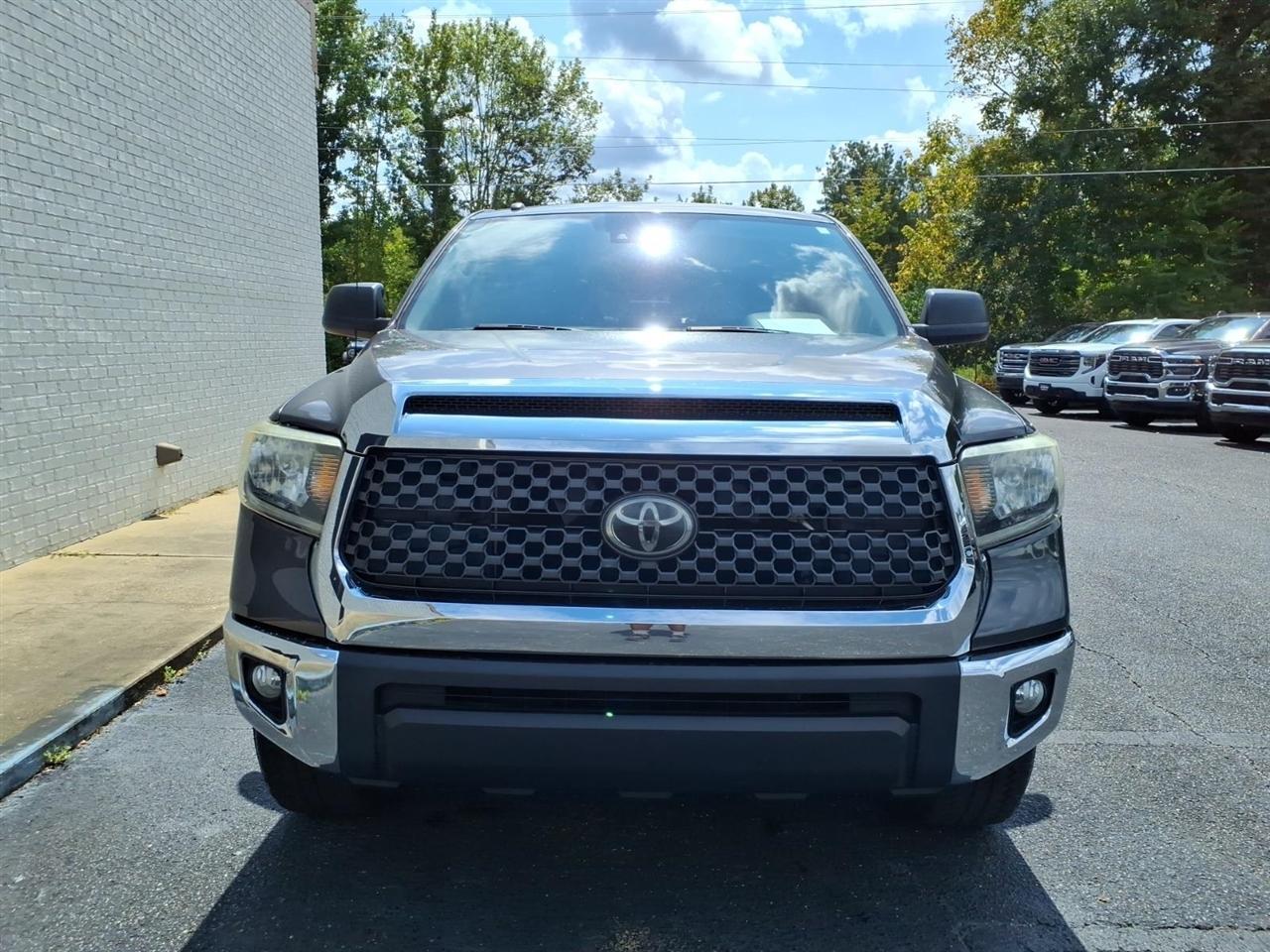 Toyota Tundra  2019