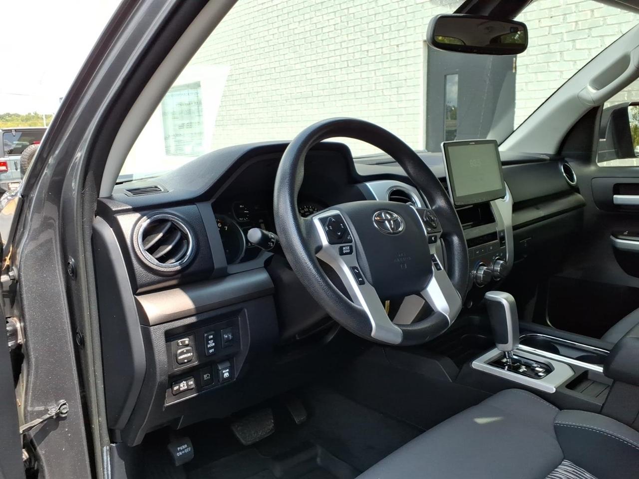 Toyota Tundra  2019