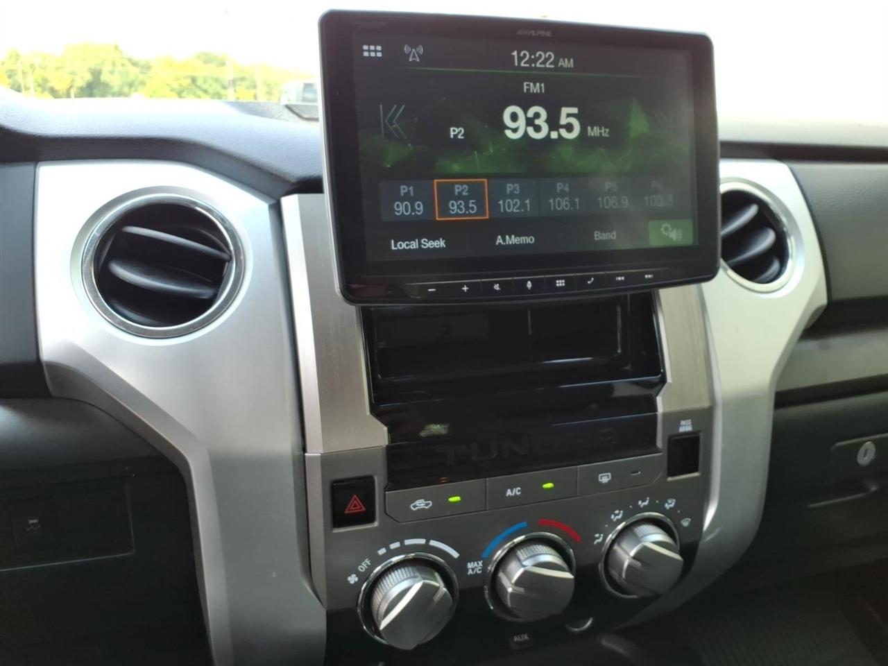 Toyota Tundra  2019