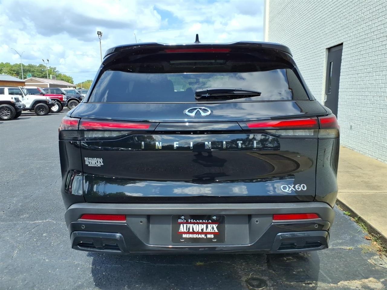 Infiniti QX60  2025