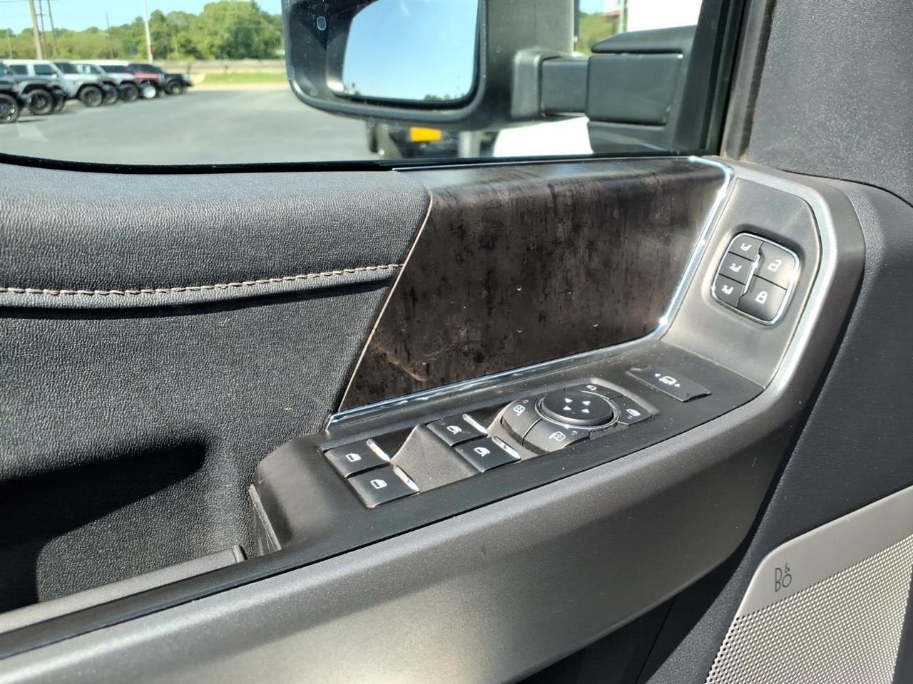 Ford F-250 SD  2025