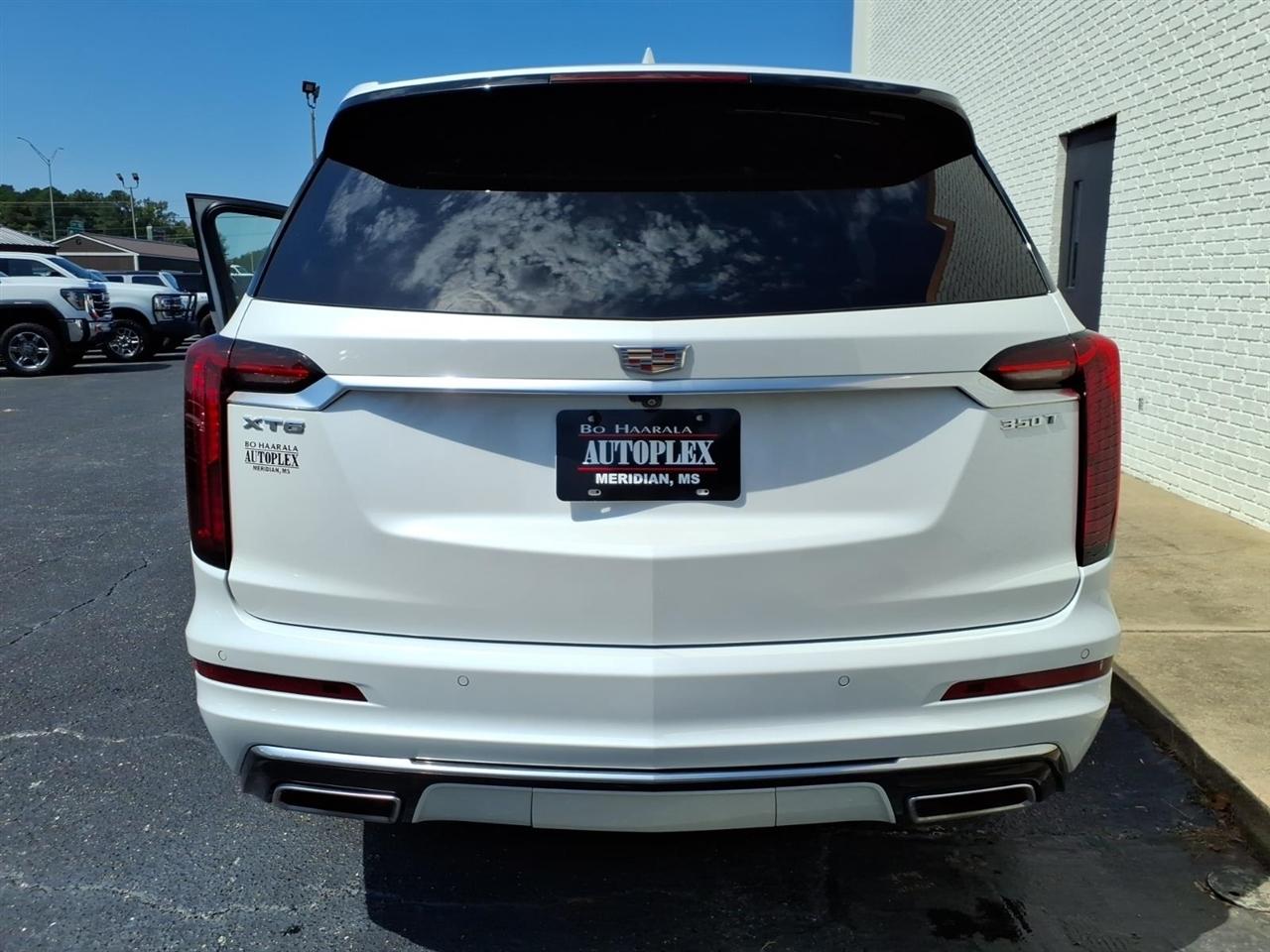 Cadillac XT6  2024