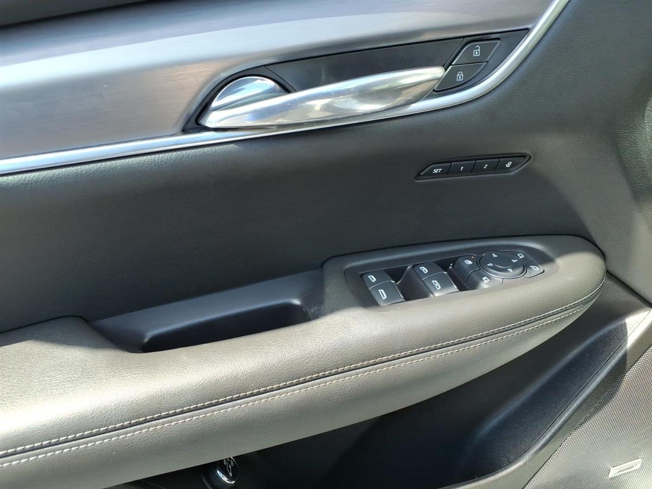 Cadillac XT6  2024