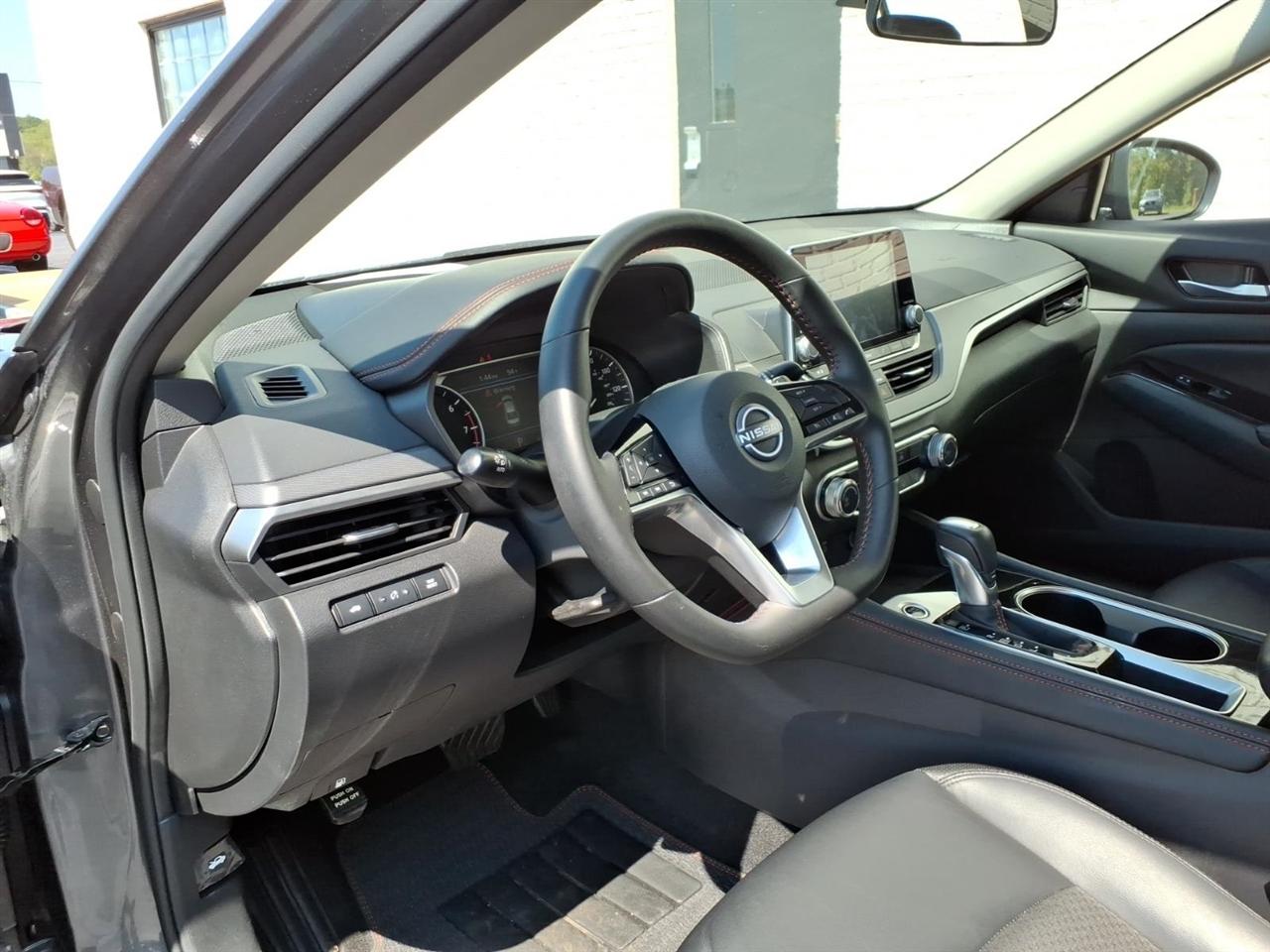Nissan Altima  2025