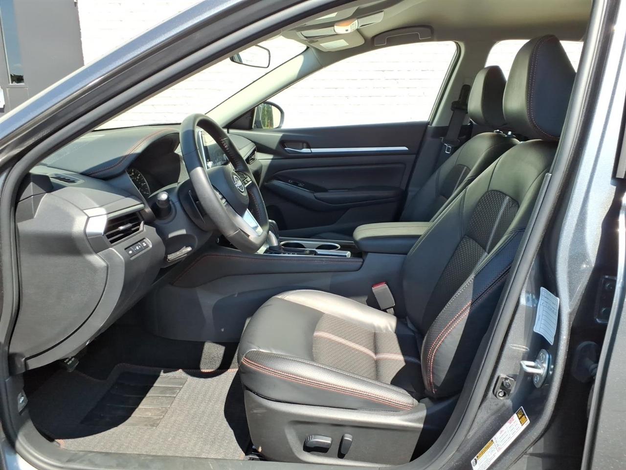Nissan Altima  2025