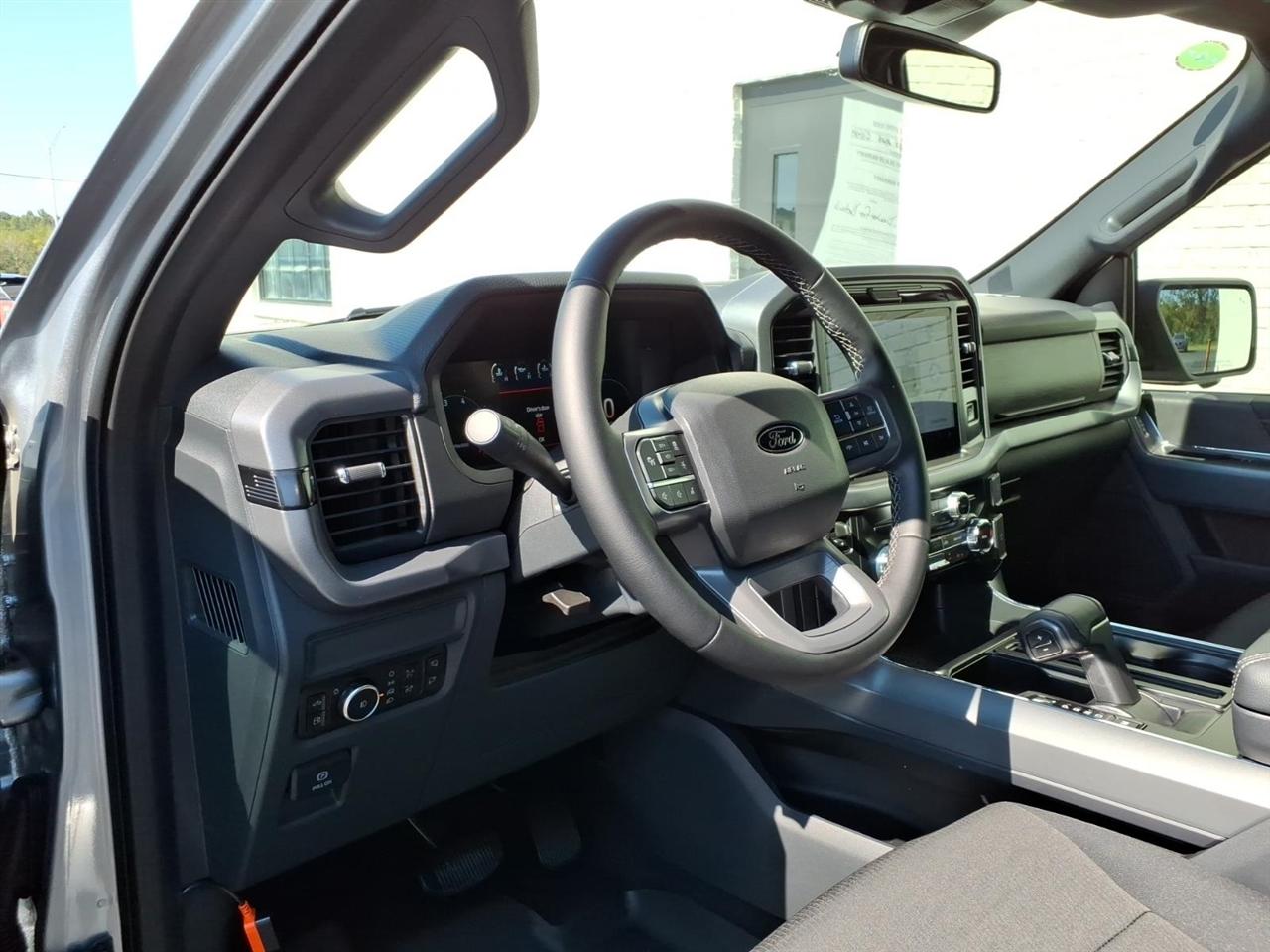 Ford F-150  2025