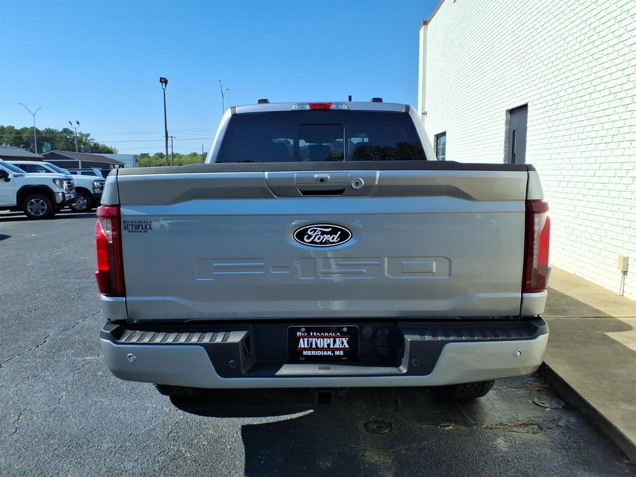 Ford F-150 XLT SuperCrew Short Bed 4WD 2025