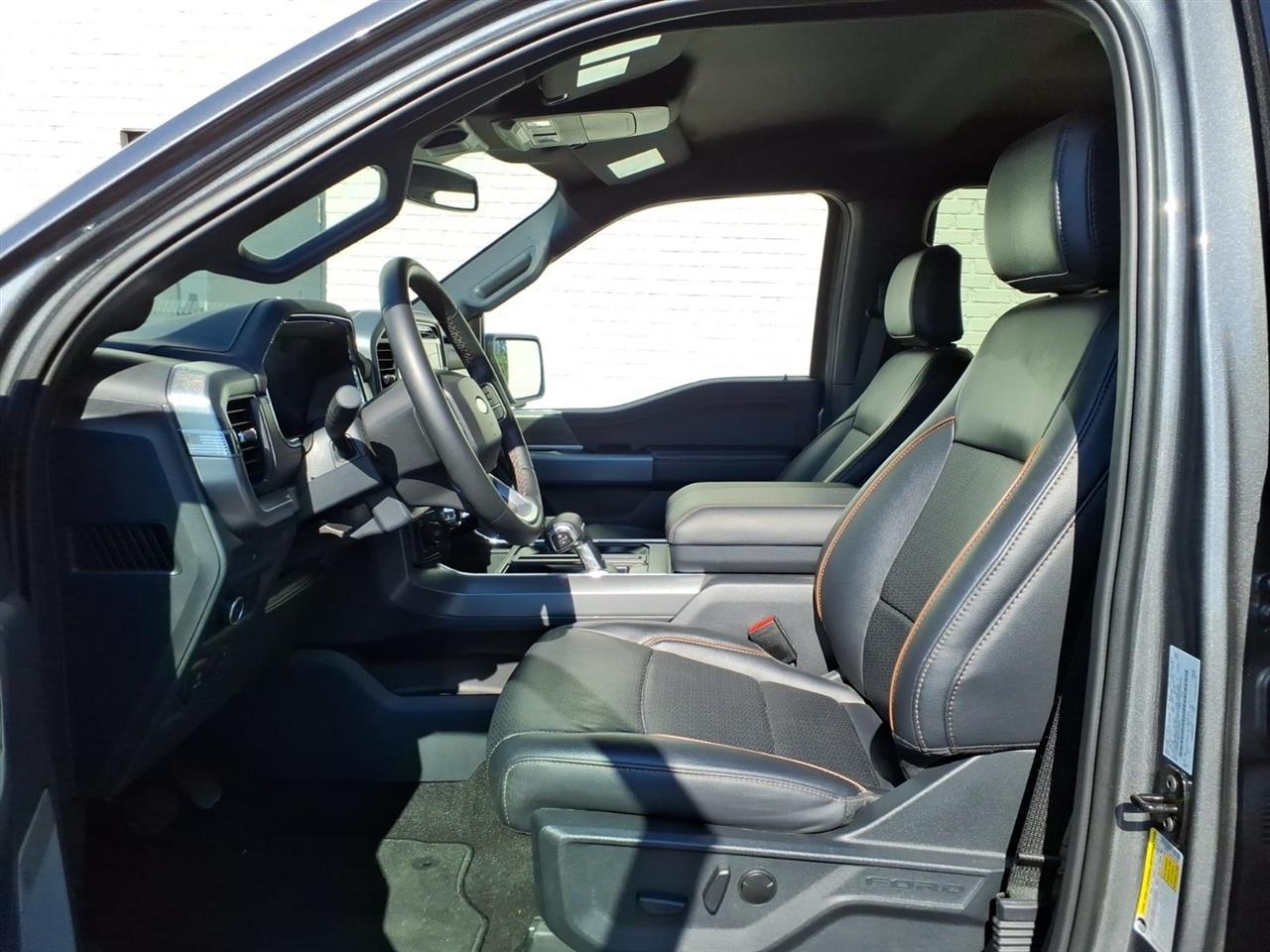 Ford F-150  2025
