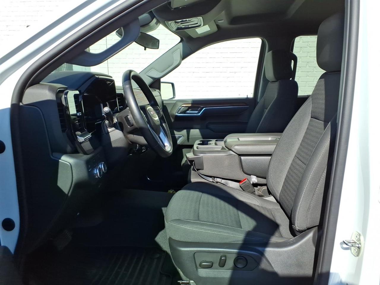 GMC Sierra 1500 SLE Crew Cab Short Box 4WD 2023