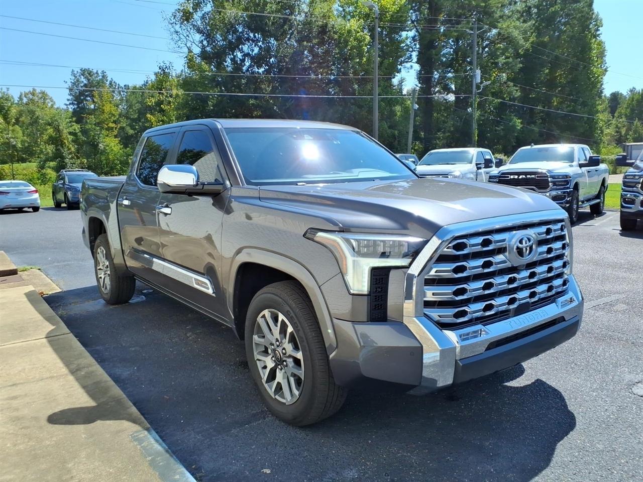 Toyota Tundra  2025