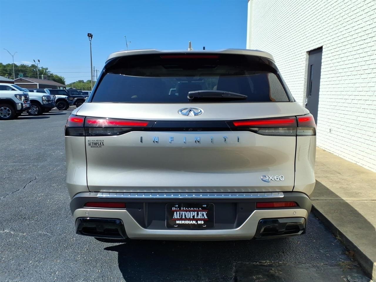 Infiniti QX60  2023
