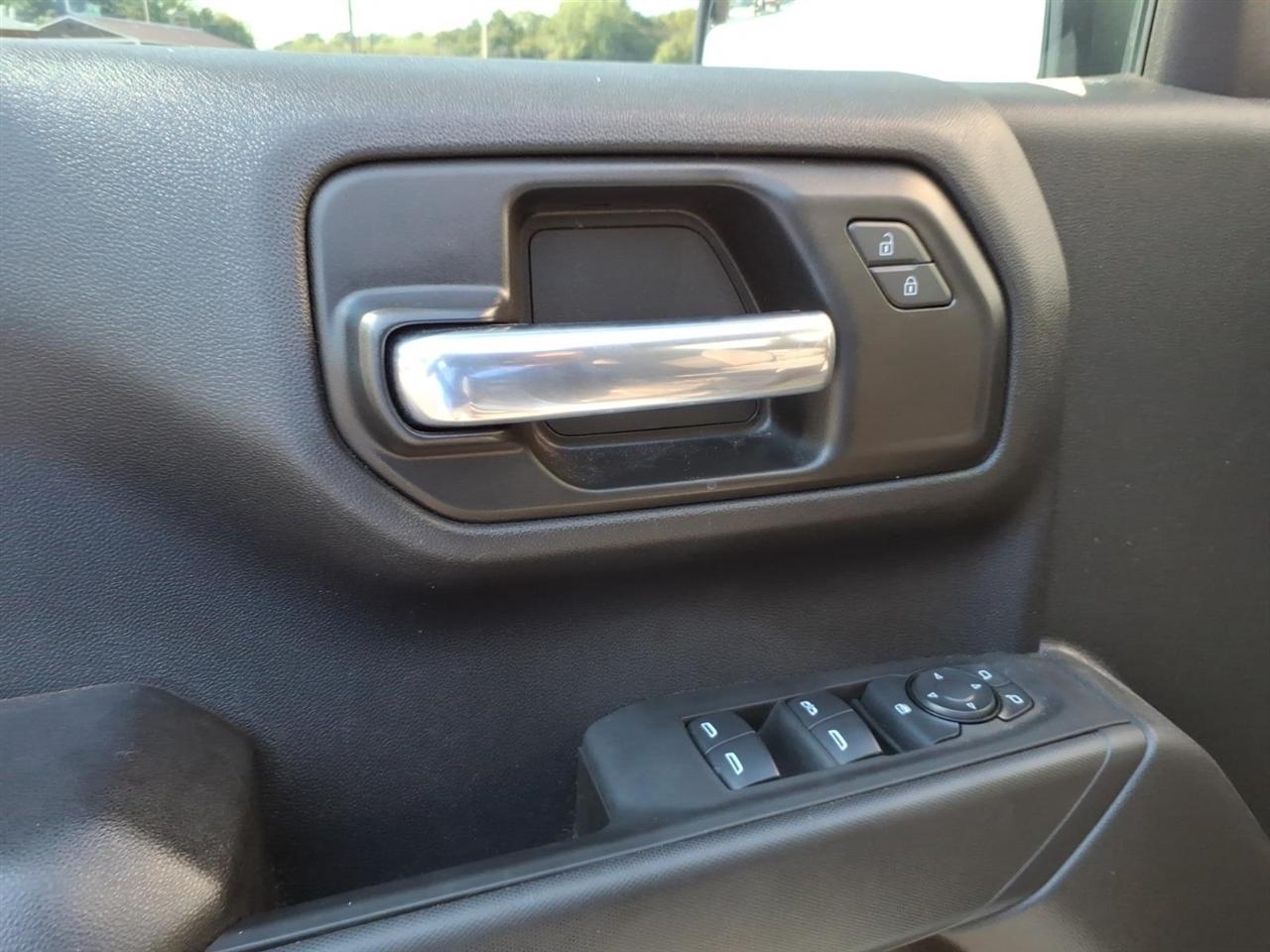 Chevrolet Silverado 1500  2025
