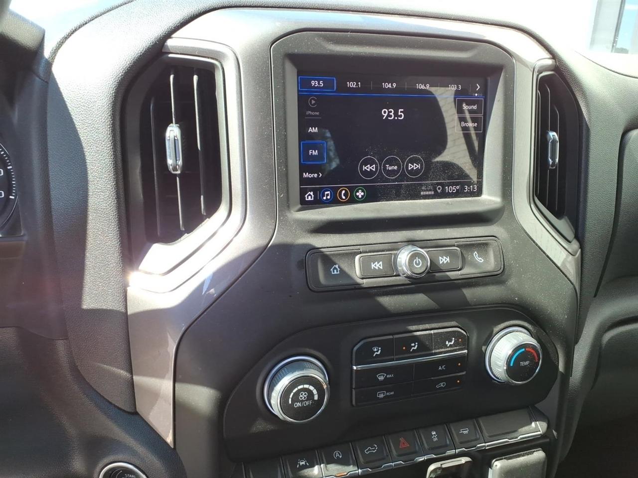 Chevrolet Silverado 1500  2025