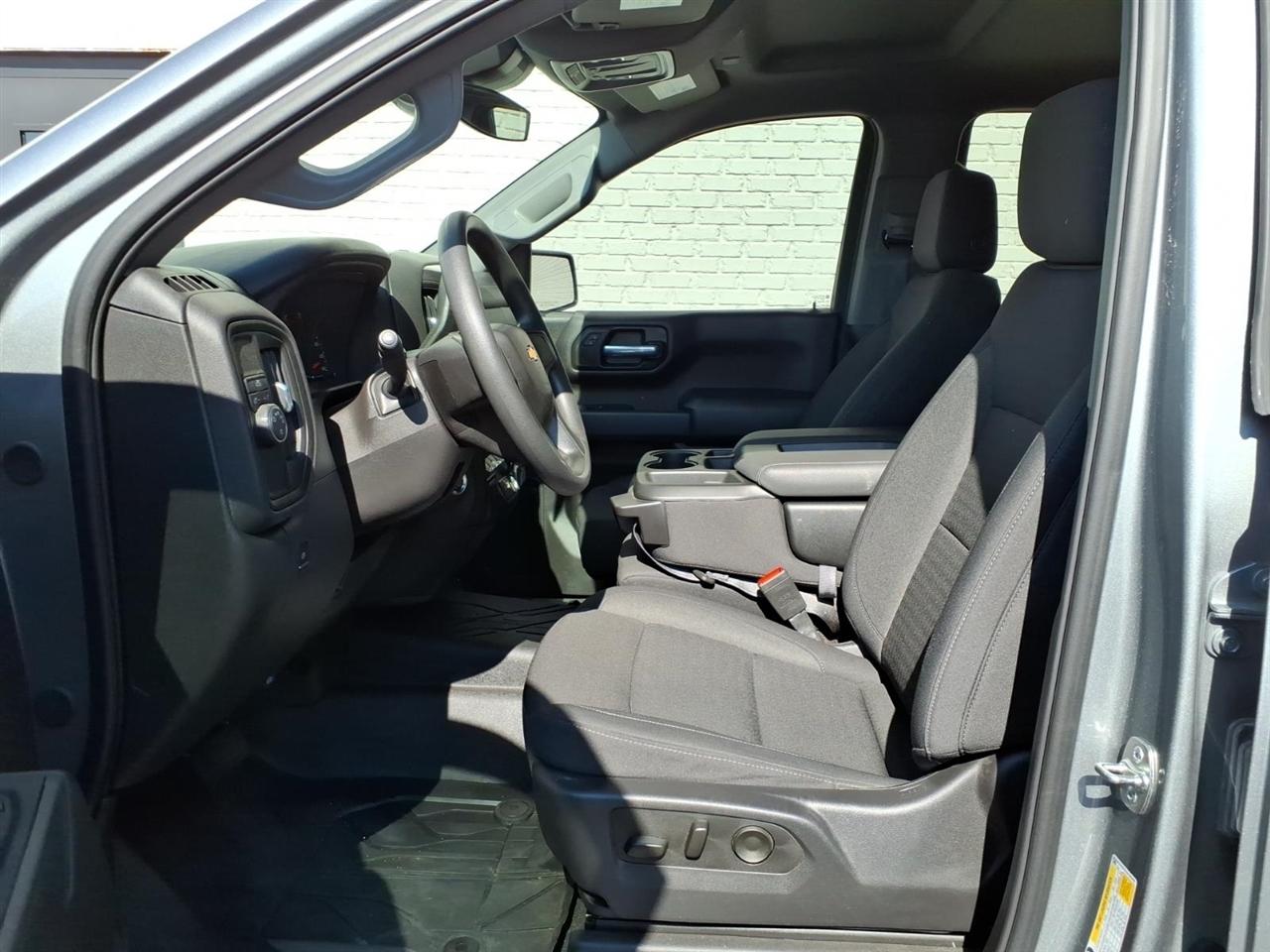 Chevrolet Silverado 1500  2025