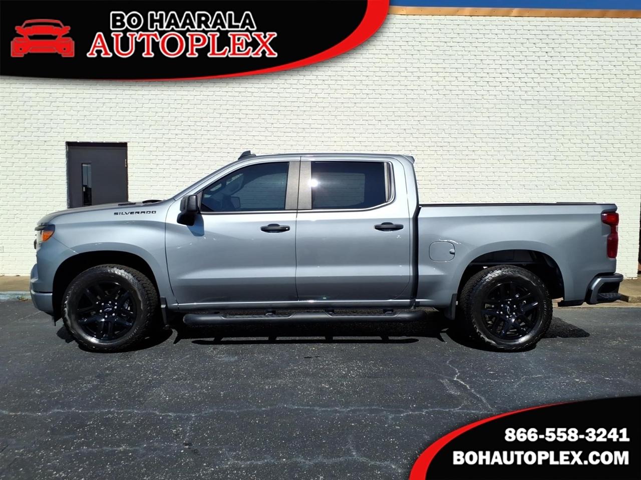 2025 Chevrolet Silverado 1500 Custom