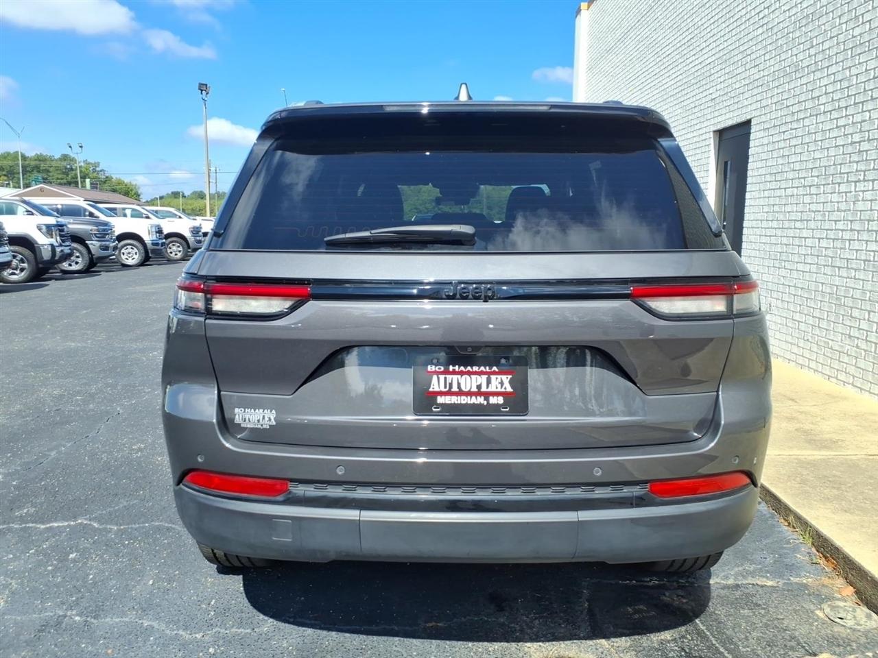 Jeep Grand Cherokee  2025