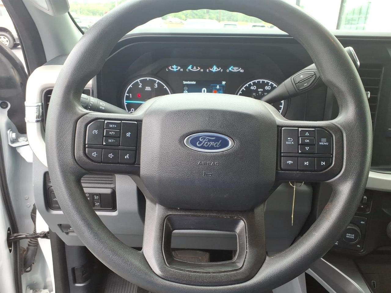 Ford F-250 SD  2025