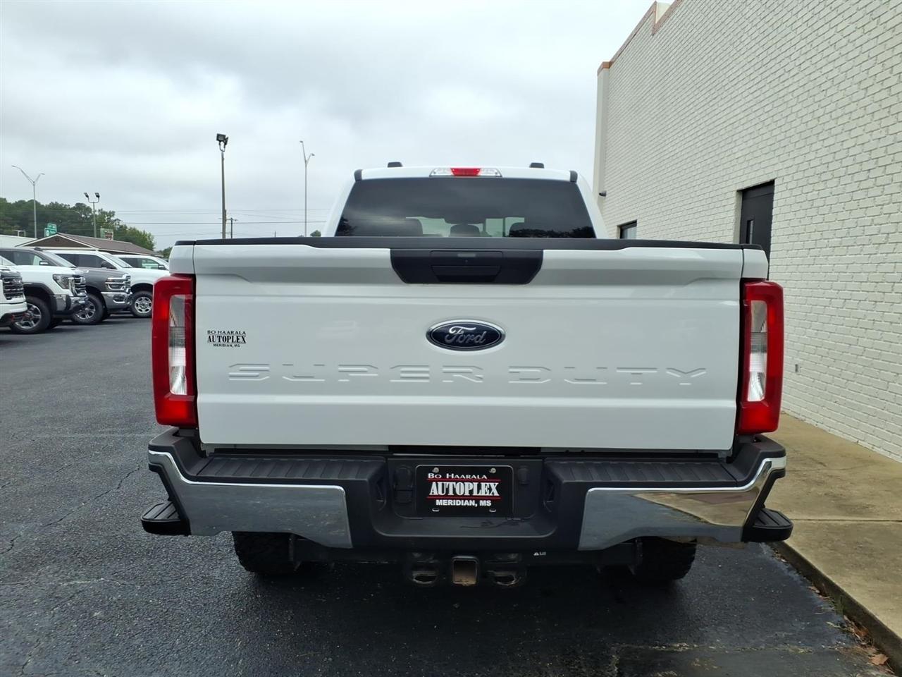 Ford F-250 SD  2025