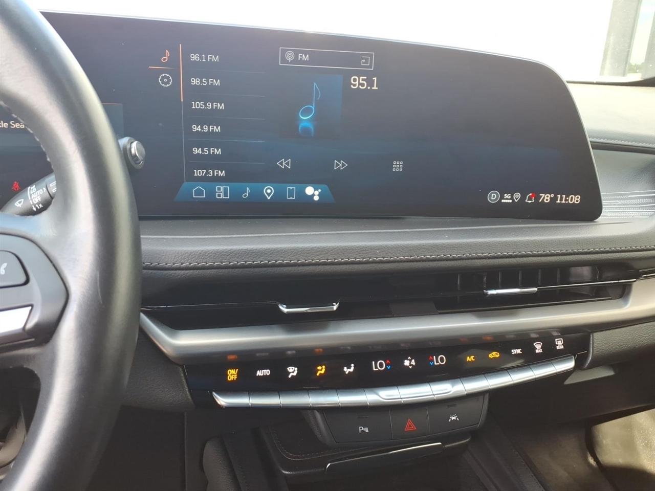 Cadillac XT4  2025
