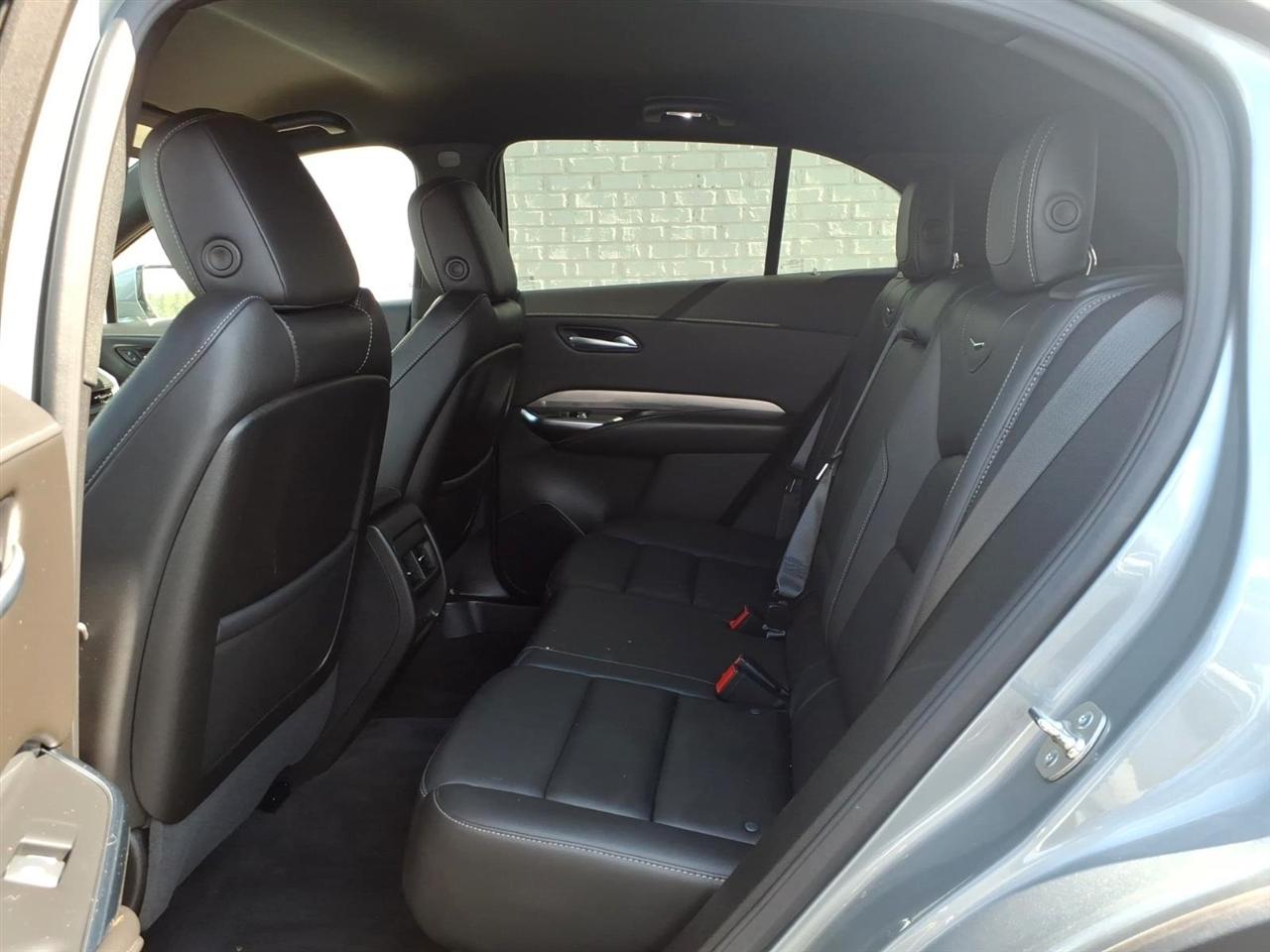 Cadillac XT4  2025
