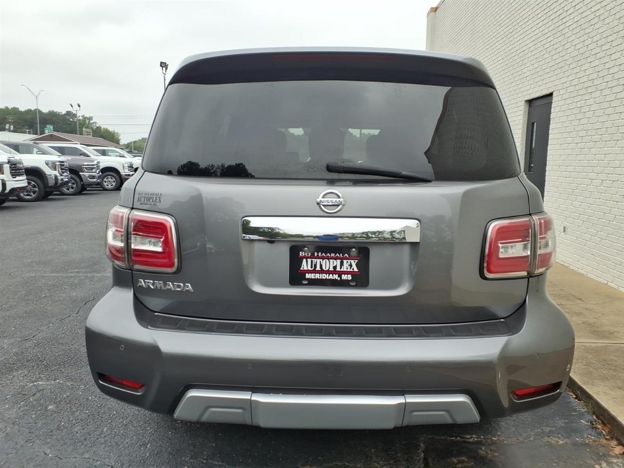 Nissan Armada  2018