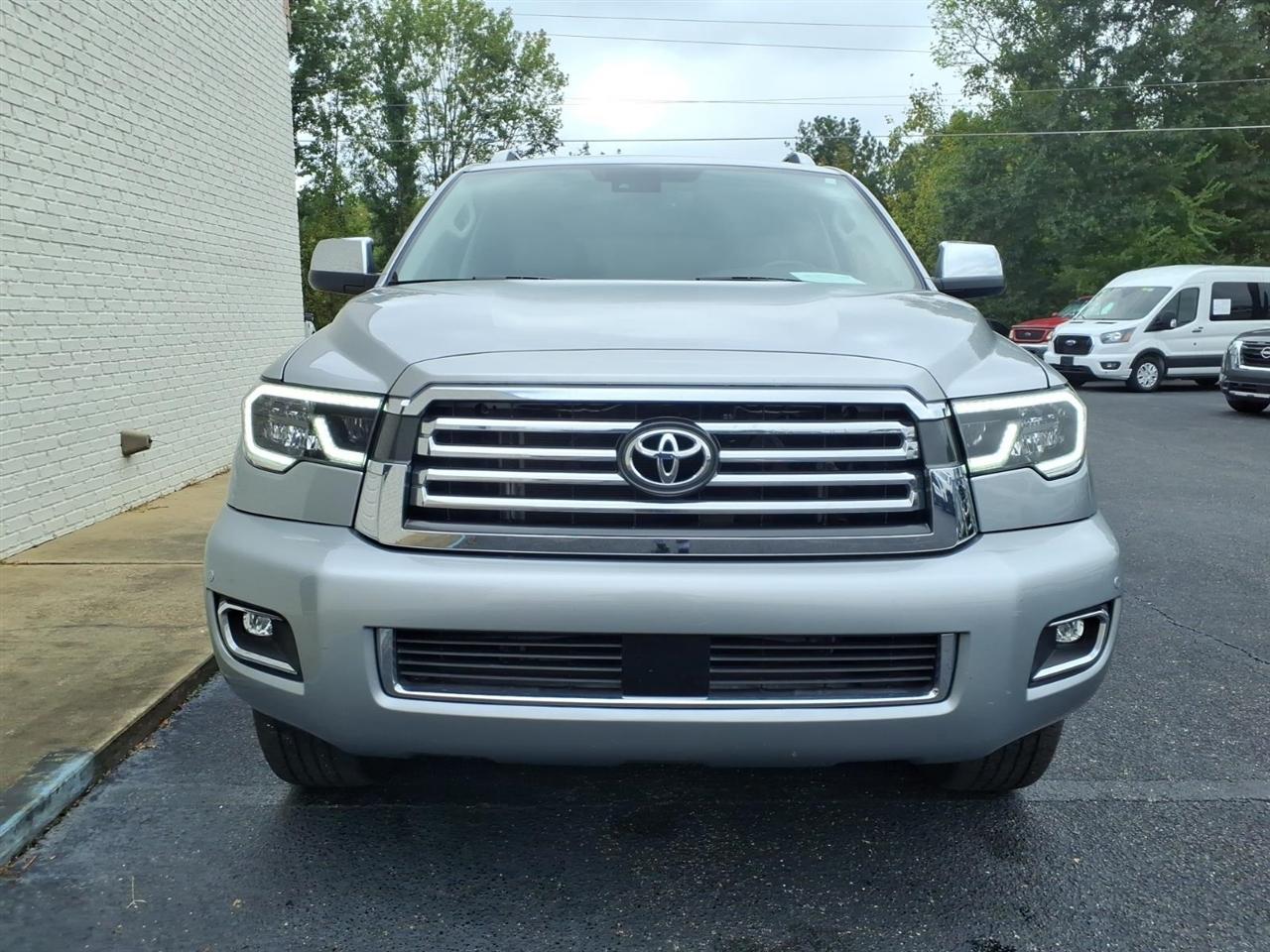 Toyota Sequoia  2020