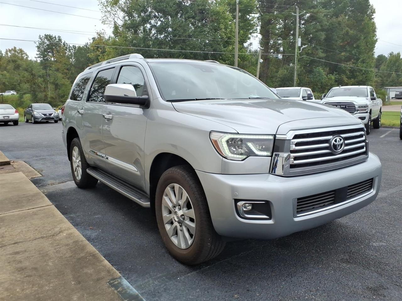 Toyota Sequoia  2020