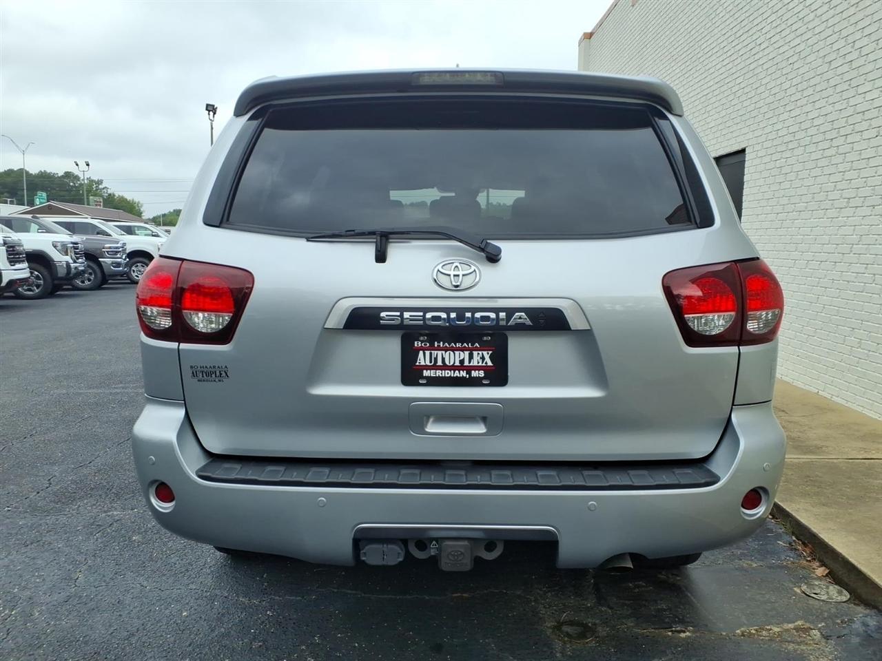 Toyota Sequoia  2020