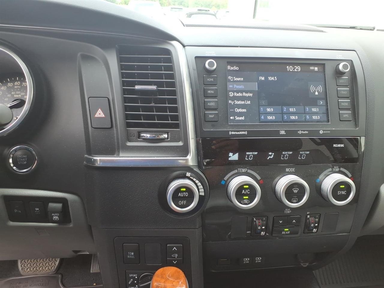 Toyota Sequoia  2020