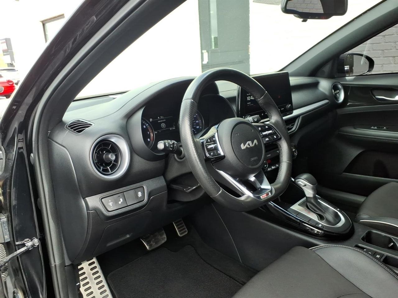 Kia Forte GT-Line 2024
