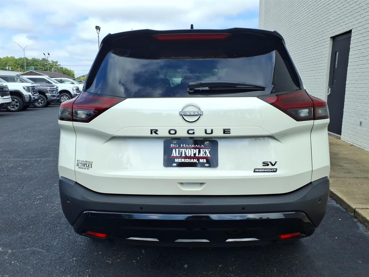 Nissan Rogue  2023