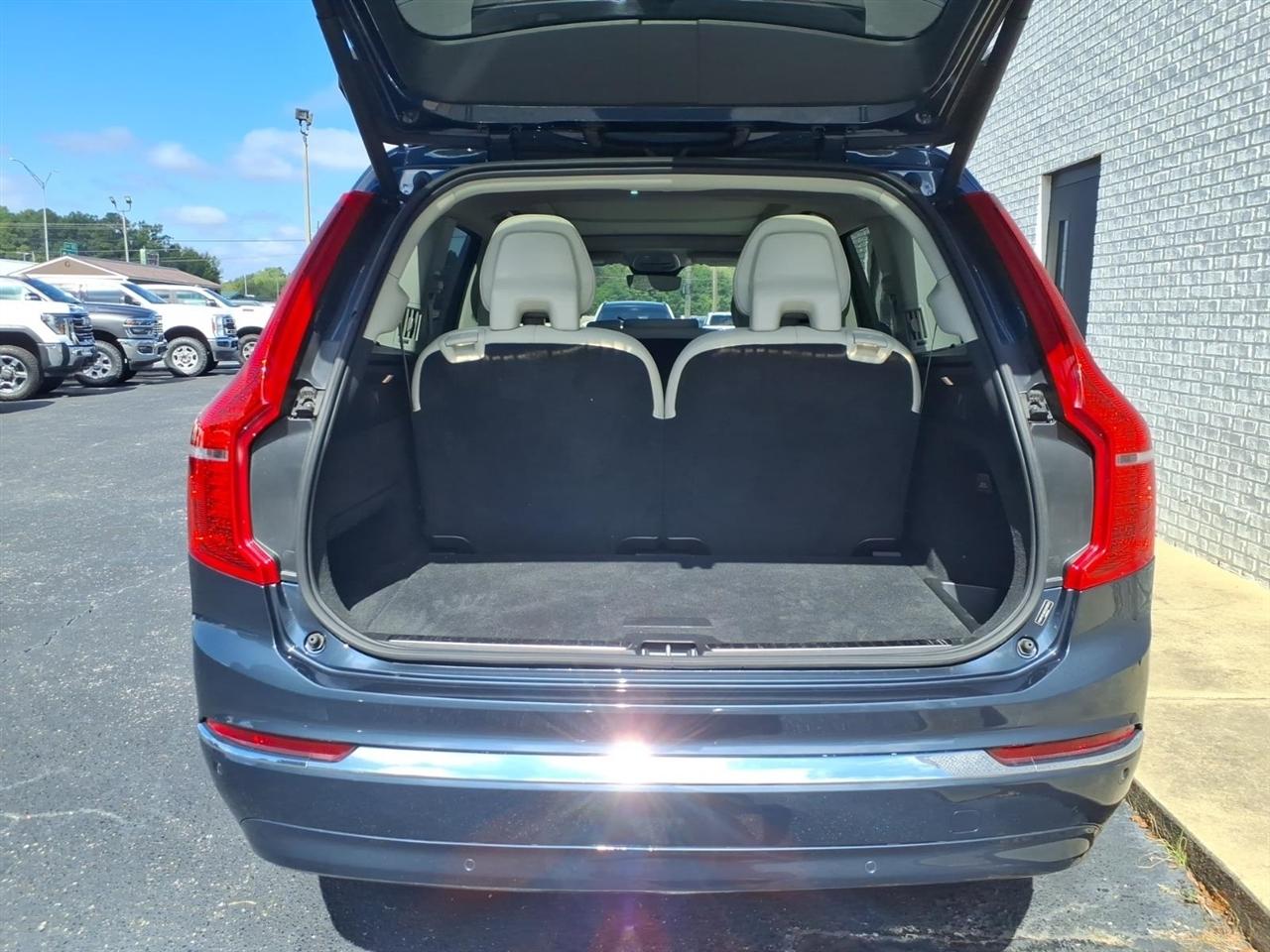 Volvo XC90  2025