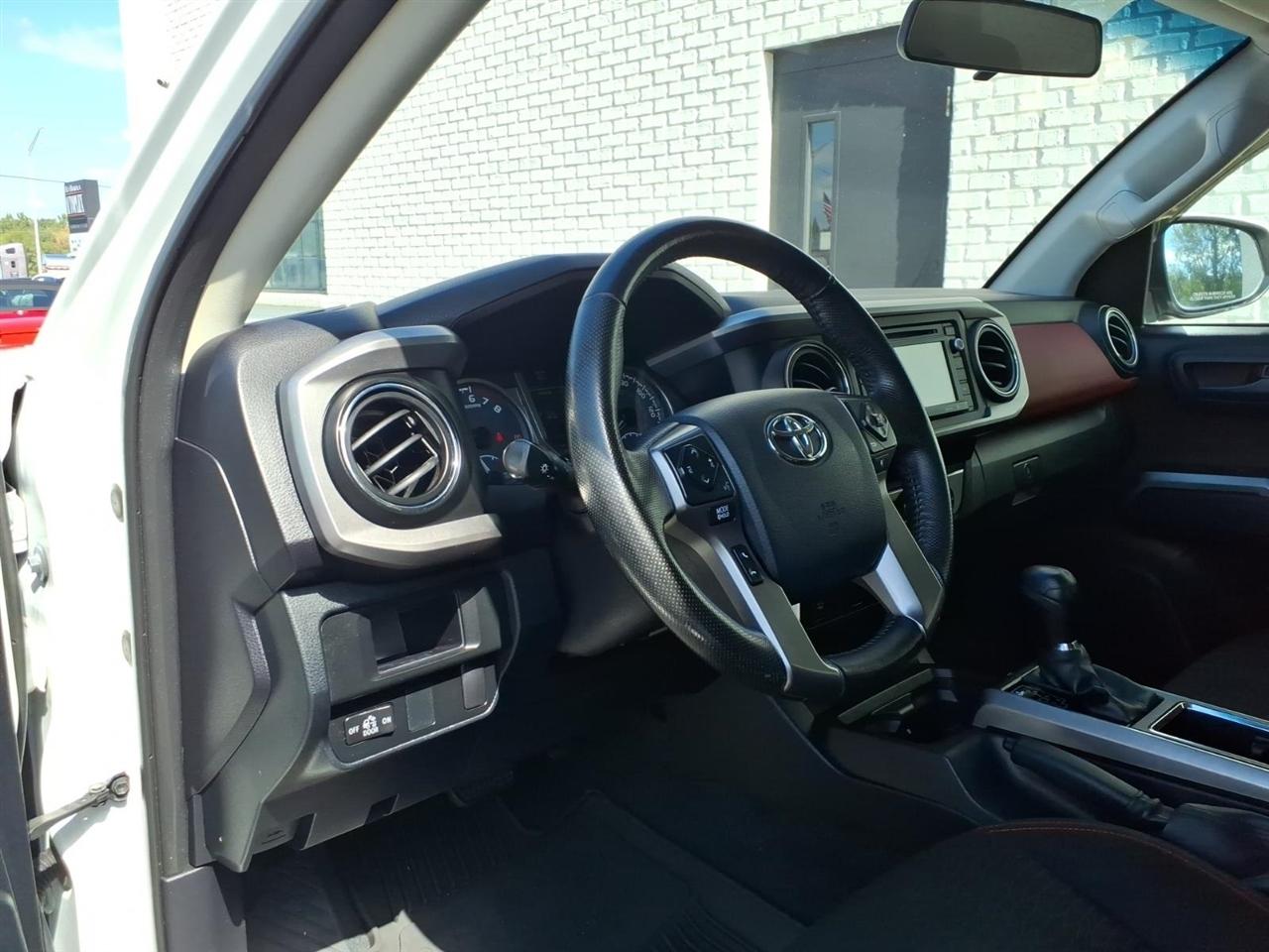 Toyota Tacoma  2016