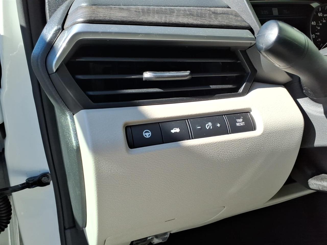 Nissan Altima  2024