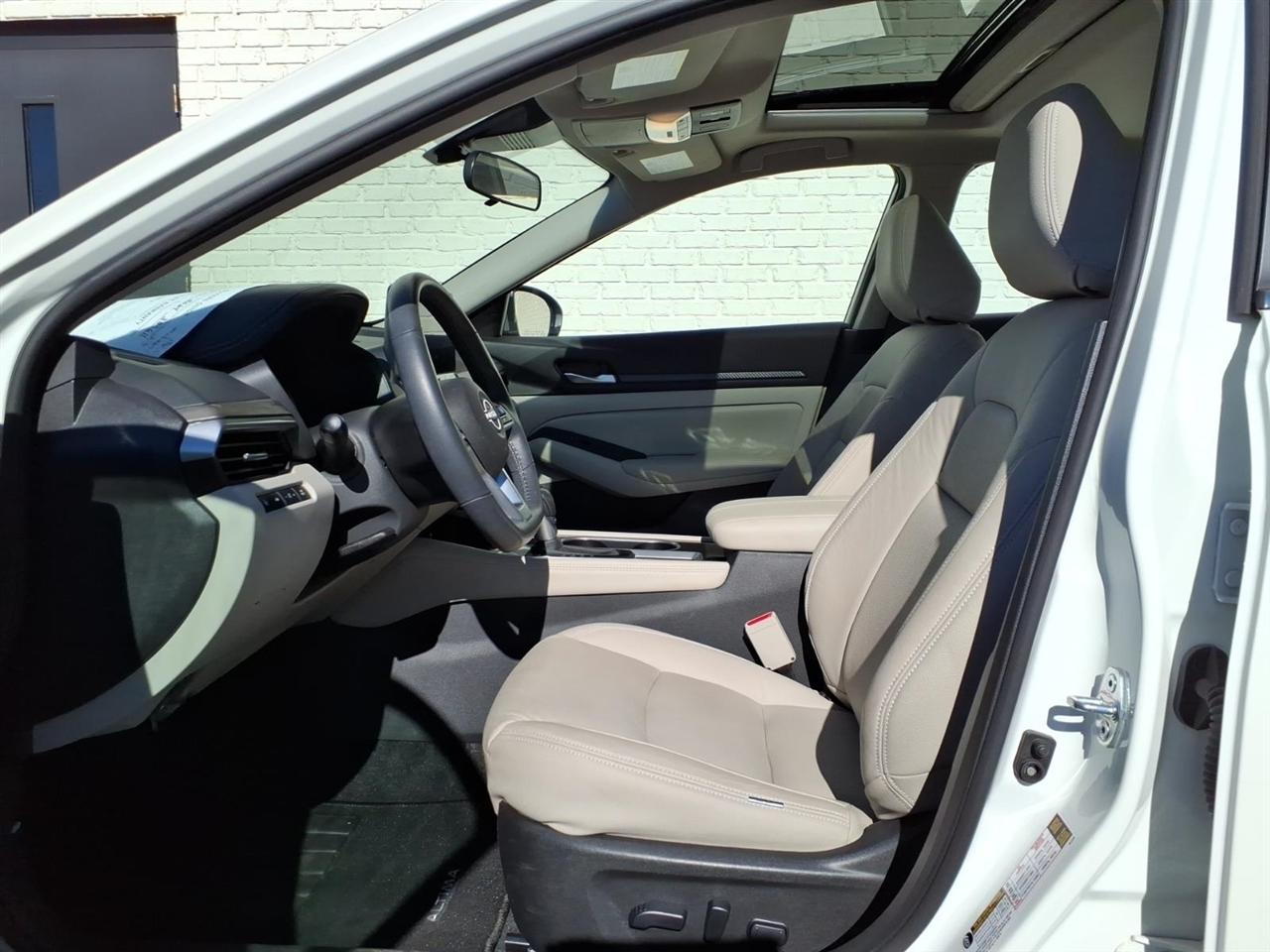 Nissan Altima  2024