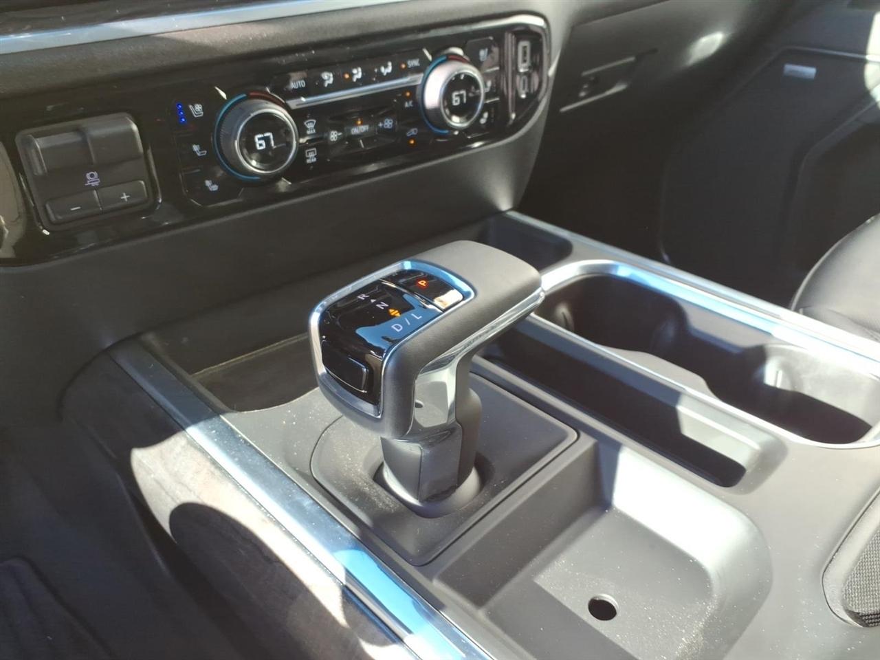 Chevrolet Silverado 1500  2025
