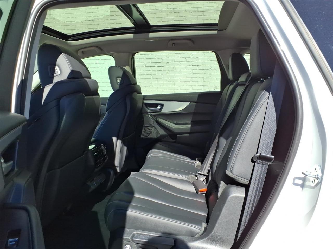 Acura MDX  2025
