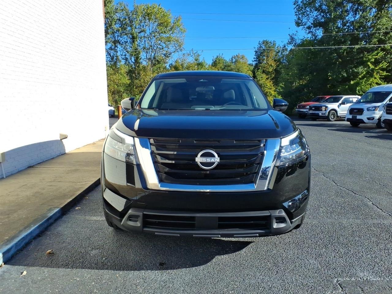 Nissan Pathfinder  2025