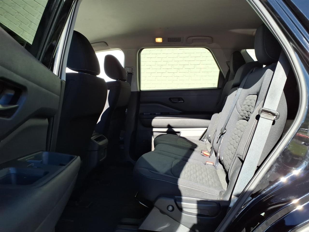 Nissan Pathfinder  2025