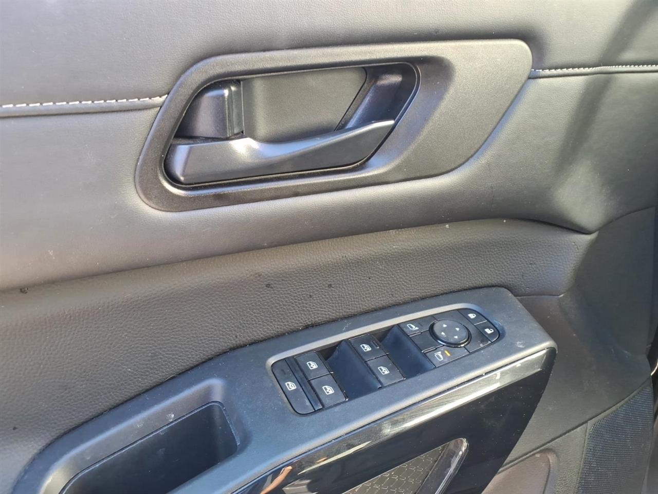 Nissan Pathfinder  2025