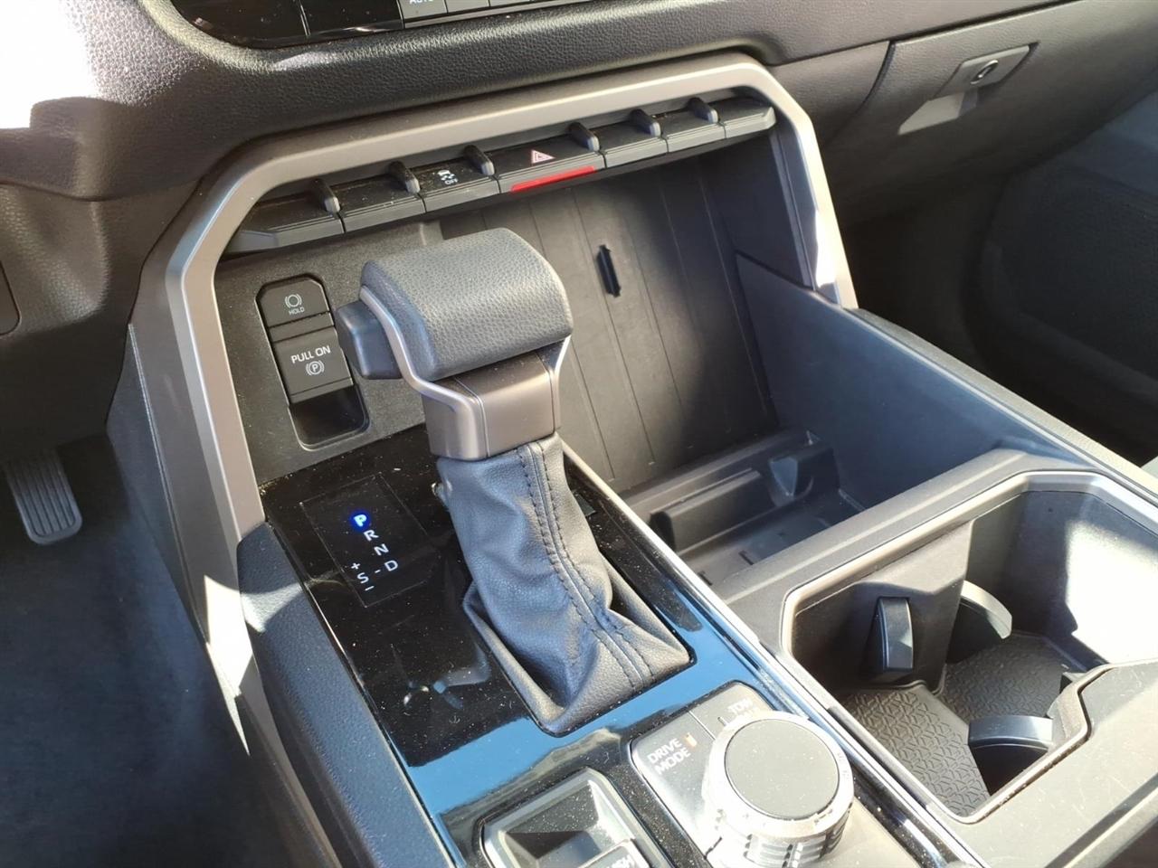 Toyota Tundra  2025