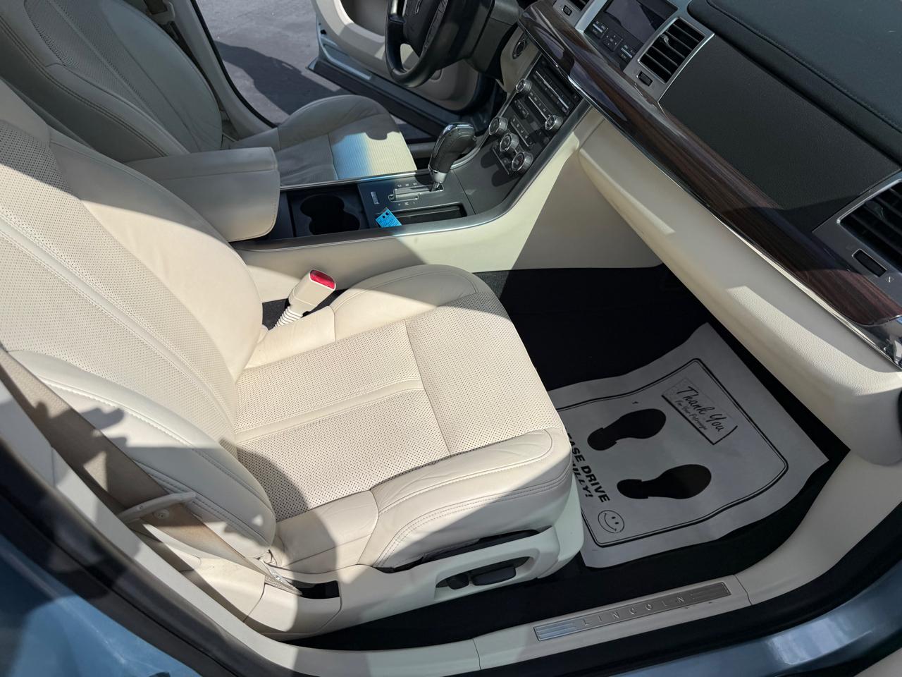 Lincoln MKS AWD 2009