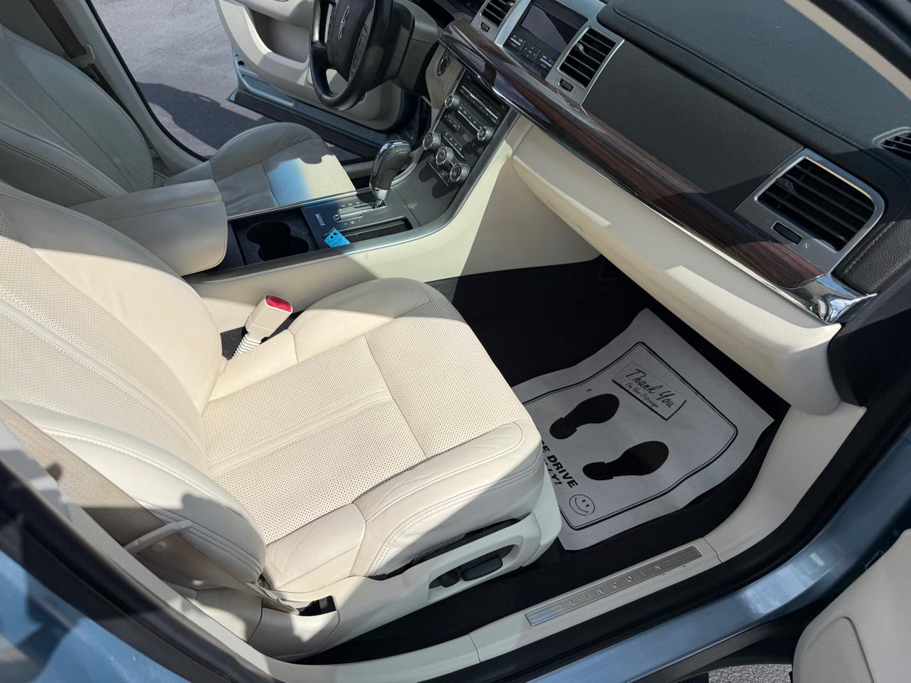 Lincoln MKS AWD 2009
