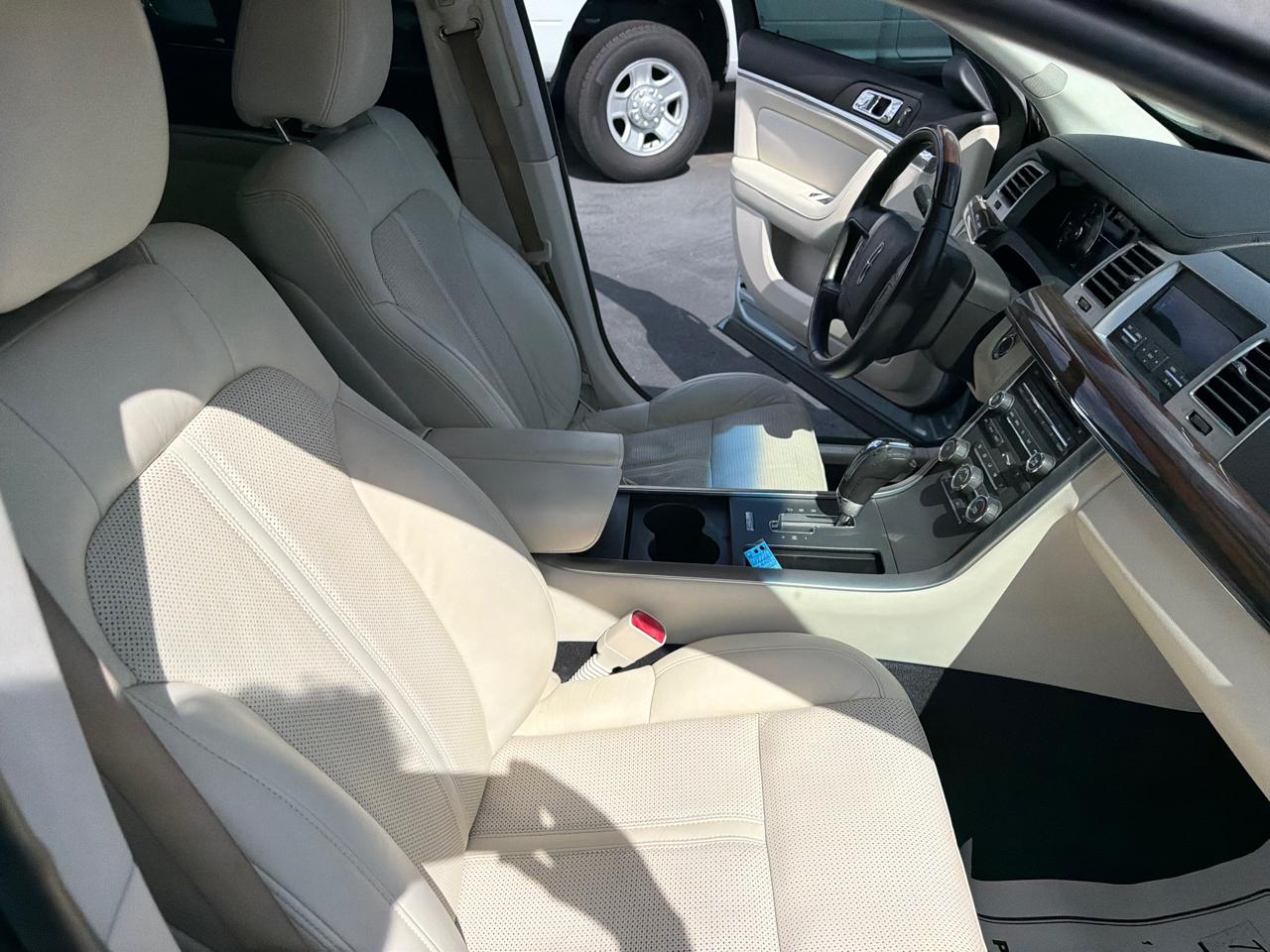 Lincoln MKS AWD 2009